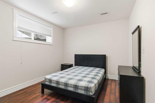 224 Coniker Crescent, Fort Mcmurray, AB - Indoor Photo Showing Bedroom