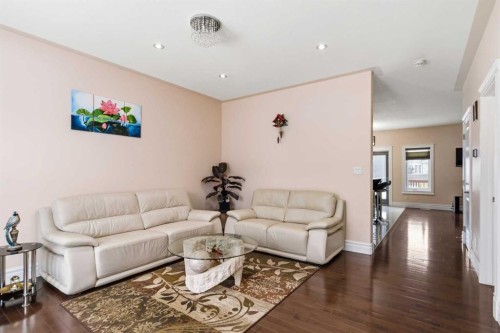 224 Coniker Crescent, Fort Mcmurray, AB - Indoor Photo Showing Living Room