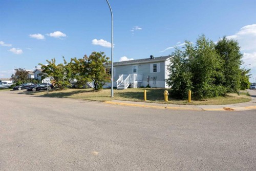 465 Harpe Way, Fort Mcmurray, AB - Outdoor