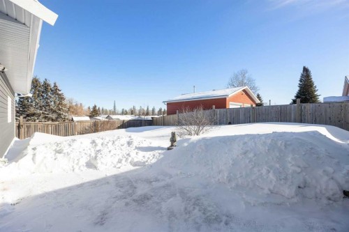 208 Silica Place, Fort Mcmurray, AB - Outdoor