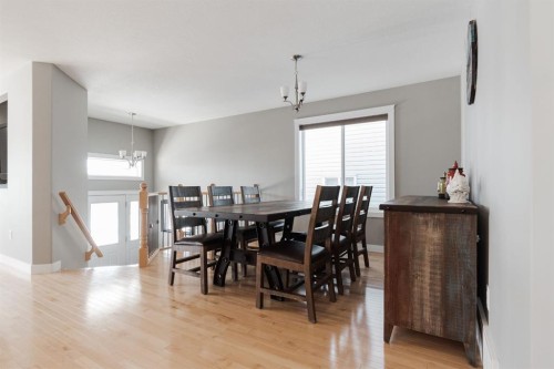 100 Honeysuckle Way, Fort Mcmurray, AB - Indoor Photo Showing Dining Room