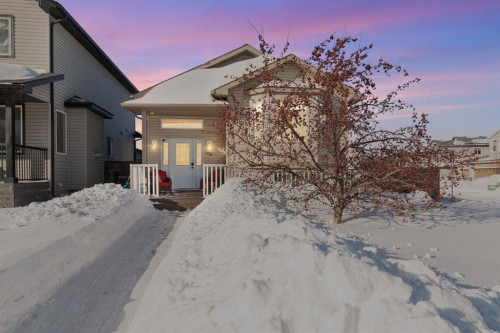 100 Honeysuckle Way, Fort Mcmurray, AB - Outdoor