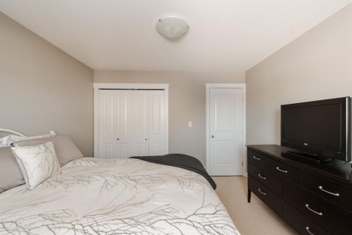 100 Honeysuckle Way, Fort Mcmurray, AB - Indoor Photo Showing Bedroom