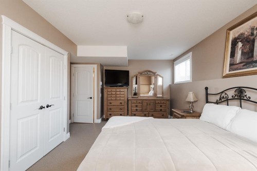 100 Honeysuckle Way, Fort Mcmurray, AB - Indoor Photo Showing Bedroom