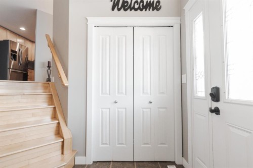 100 Honeysuckle Way, Fort Mcmurray, AB - Indoor Photo Showing Other Room