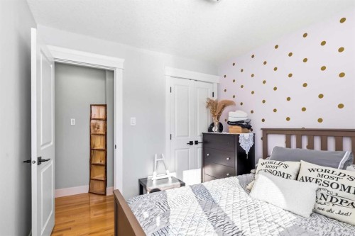 17 Clark Crescent, Fort Mcmurray, AB - Indoor Photo Showing Bedroom