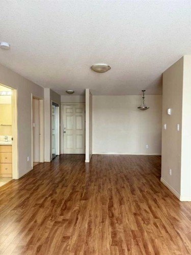 1410-200 Lougheed Drive, Fort Mcmurray, AB - Indoor Photo Showing Other Room