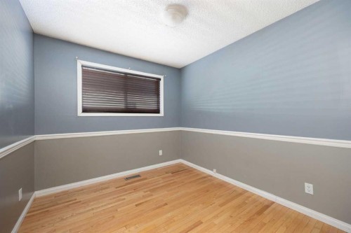 189 Farrell Crescent, Fort Mcmurray, AB - Indoor Photo Showing Other Room