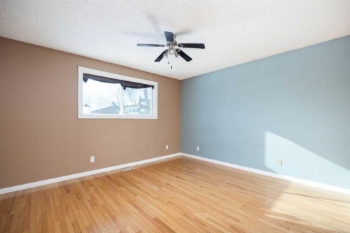 189 Farrell Crescent, Fort Mcmurray, AB - Indoor Photo Showing Other Room