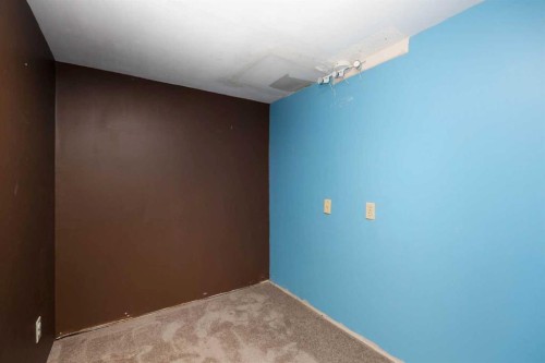 189 Farrell Crescent, Fort Mcmurray, AB - Indoor Photo Showing Other Room