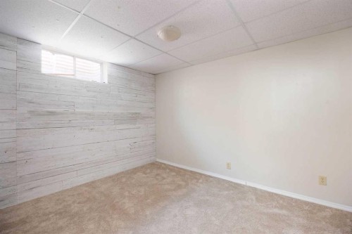 189 Farrell Crescent, Fort Mcmurray, AB - Indoor Photo Showing Other Room