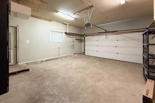 189 Farrell Crescent, Fort Mcmurray, AB - Indoor Photo Showing Garage