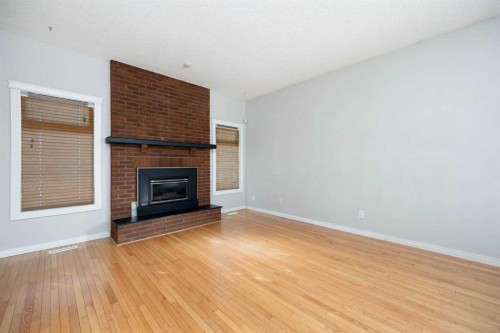 189 Farrell Crescent, Fort Mcmurray, AB - Indoor Photo Showing Living Room With Fireplace
