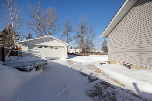 157 Beaumont Crescent, Fort Mcmurray, AB - Outdoor