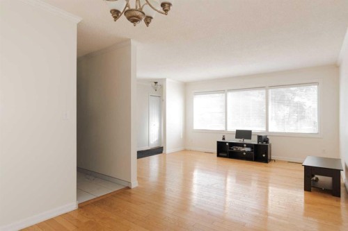 32 Moberly Crescent, Fort Mcmurray, AB - Indoor