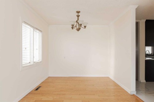 32 Moberly Crescent, Fort Mcmurray, AB - Indoor Photo Showing Other Room