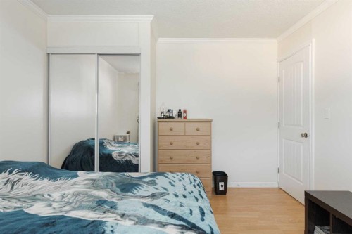 32 Moberly Crescent, Fort Mcmurray, AB - Indoor Photo Showing Bedroom