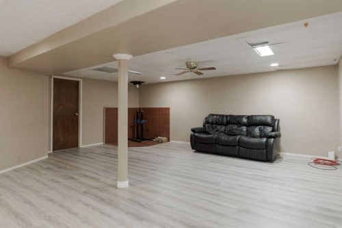 32 Moberly Crescent, Fort Mcmurray, AB - Indoor