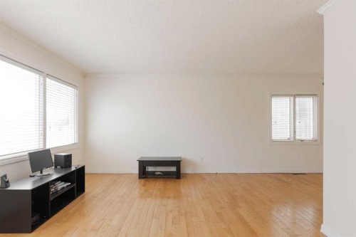 32 Moberly Crescent, Fort Mcmurray, AB - Indoor