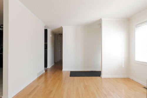 32 Moberly Crescent, Fort Mcmurray, AB - Indoor Photo Showing Other Room