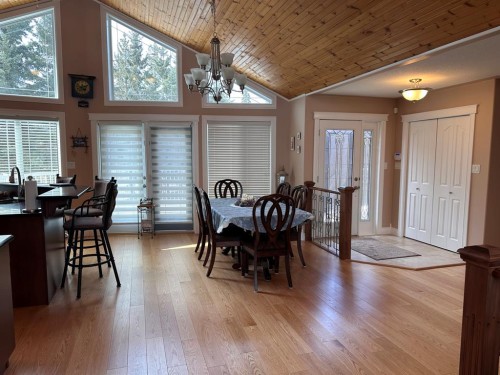 134, 15474 Old Trail, Lac La Biche, AB - Indoor Photo Showing Dining Room