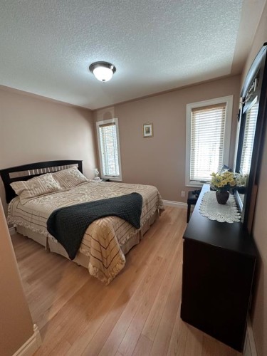 134, 15474 Old Trail, Lac La Biche, AB - Indoor Photo Showing Bedroom