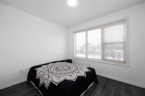 209 Grouse Way, Fort Mcmurray, AB - Indoor Photo Showing Bedroom