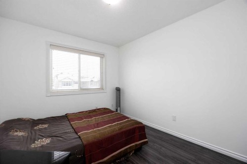 209 Grouse Way, Fort Mcmurray, AB - Indoor Photo Showing Bedroom