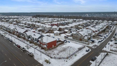 221 Heritage Drive, Fort Mcmurray, AB 