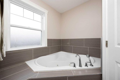 157 Coniker Crescent, Fort Mcmurray, AB - Indoor Photo Showing Bathroom