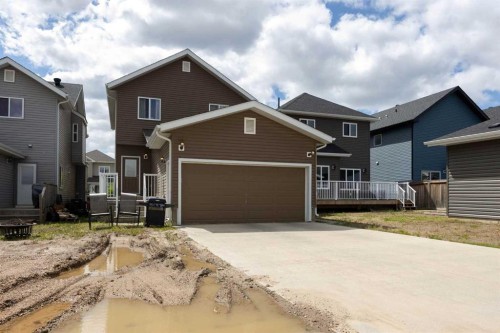 157 Coniker Crescent, Fort Mcmurray, AB - Outdoor With Facade