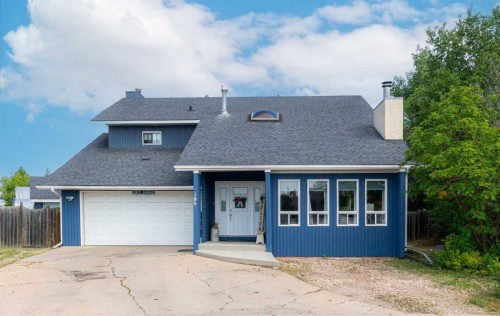 185 Oaks Bay  Fort Mcmurray, AB T9K 1P9
