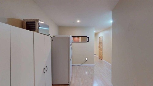 185 Oaks Bay, Fort Mcmurray, AB - Indoor