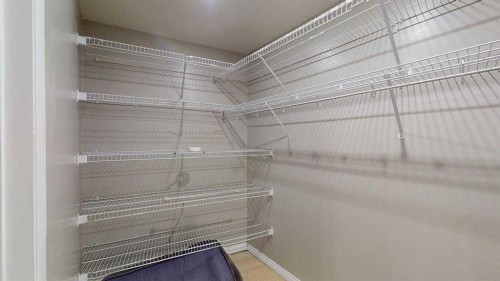 185 Oaks Bay, Fort Mcmurray, AB - Indoor With Storage