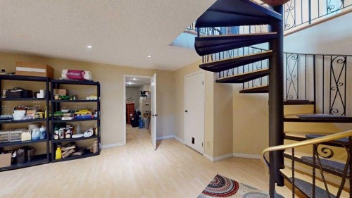 185 Oaks Bay, Fort Mcmurray, AB - Indoor Photo Showing Other Room