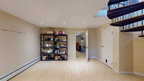 185 Oaks Bay, Fort Mcmurray, AB - Indoor Photo Showing Other Room