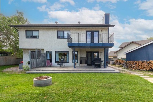 185 Oaks Bay, Fort Mcmurray, AB - Outdoor With Balcony With Deck Patio Veranda