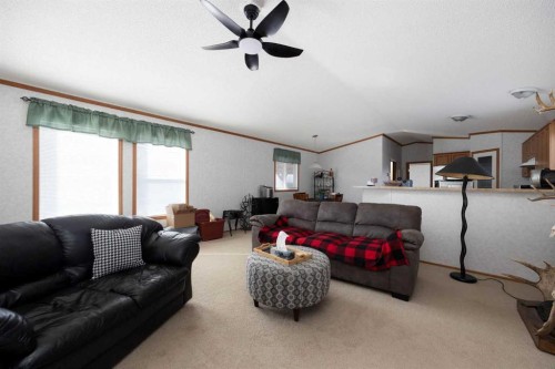 172 Gregoire Crescent, Fort Mcmurray, AB - Indoor Photo Showing Living Room