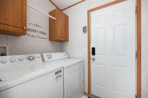 172 Gregoire Crescent, Fort Mcmurray, AB - Indoor Photo Showing Laundry Room