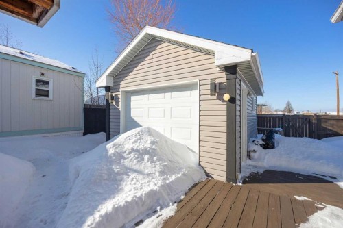 172 Gregoire Crescent, Fort Mcmurray, AB - Outdoor With Exterior