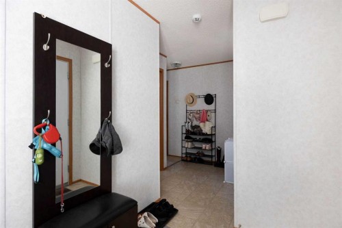 172 Gregoire Crescent, Fort Mcmurray, AB - Indoor Photo Showing Other Room
