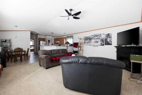 172 Gregoire Crescent, Fort Mcmurray, AB - Indoor Photo Showing Other Room