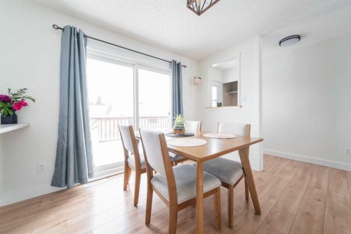 195 Cornwall Drive, Fort Mcmurray, AB - Indoor Photo Showing Dining Room
