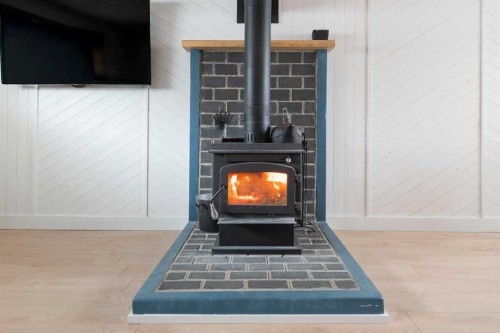 195 Cornwall Drive, Fort Mcmurray, AB - Indoor With Fireplace