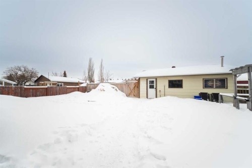 195 Cornwall Drive, Fort Mcmurray, AB - Outdoor