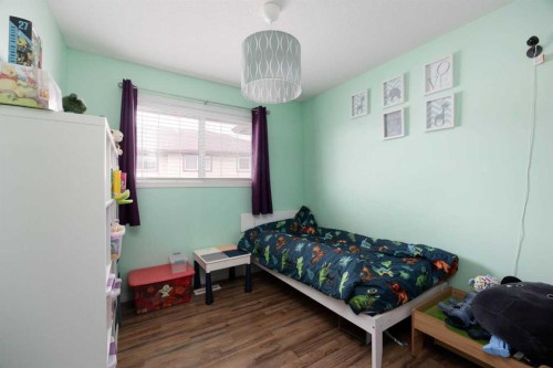 7-220 Swanson Crescent, Fort Mcmurray, AB - Indoor Photo Showing Bedroom