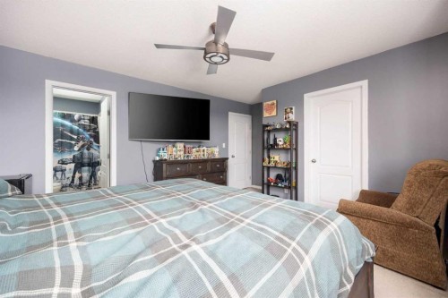 7-220 Swanson Crescent, Fort Mcmurray, AB - Indoor Photo Showing Bedroom