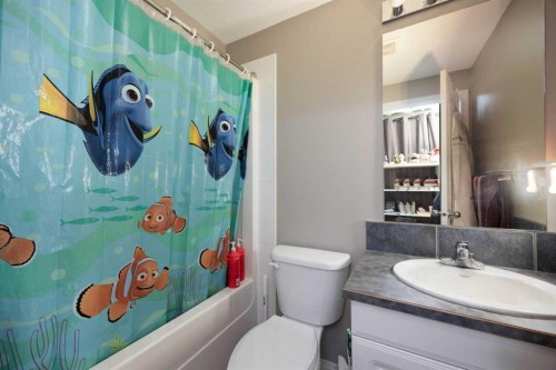 7-220 Swanson Crescent, Fort Mcmurray, AB - Indoor Photo Showing Bathroom