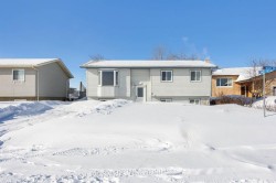 173 Oaks Crescent  Fort Mcmurray, AB T9K 1P9