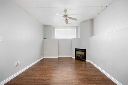 129 Lightbown Way, Fort Mcmurray, AB - Indoor Photo Showing Other Room